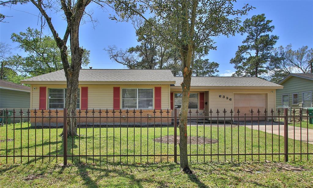 6326 Guadalupe St in Houston, TX - Building Photo