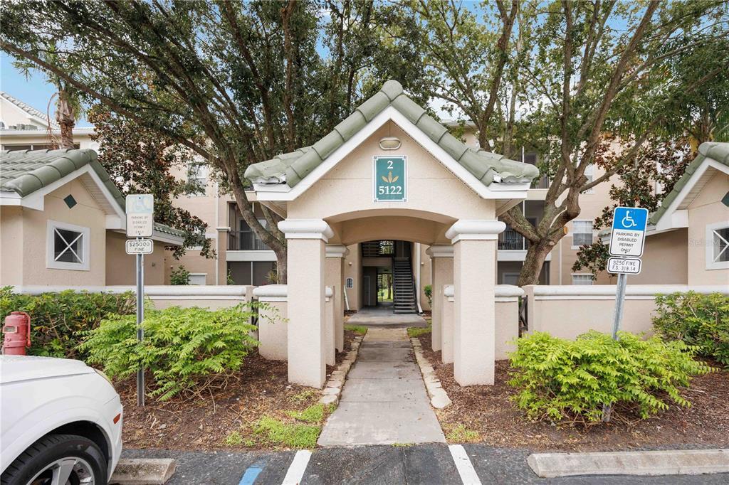 5122 Northridge Rd in Sarasota, FL - Building Photo