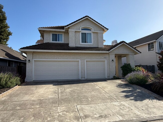 413 Redrock Way in Petaluma, CA - Building Photo - Building Photo