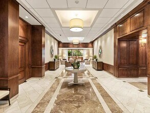 2 Hawthorne Pl, Unit 15A in Boston, MA - Building Photo - Building Photo