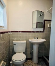 8010 SE US Hwy 301 in Hawthorne, FL - Foto de edificio - Building Photo