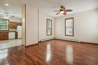 49 Spruce St in Bloomfield, NJ - Building Photo - Building Photo