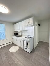 176 Pearl St in Middletown, CT - Foto de edificio - Building Photo