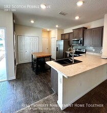 182 Scotch Pebble Dr in Jacksonville, FL - Building Photo - Building Photo