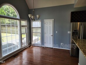 608 Oxboro Cir in Durham, NC - Building Photo - Building Photo