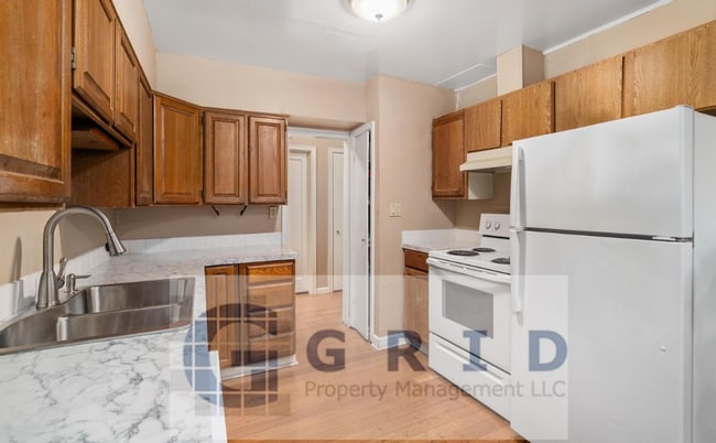 property at 9628 SE Holgate Blvd