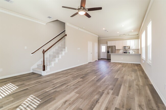 9845 Crescent Cove Dr in Montgomery, TX - Building Photo - Building Photo