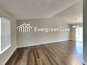 5052 Galbraith Cir in Stone Mountain, GA - Building Photo - Building Photo