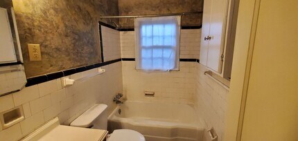 1303 Whilden Pl in Greensboro, NC - Building Photo - Building Photo