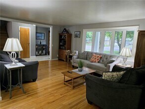 298 Willowen Dr in Irondequoit, NY - Building Photo - Building Photo
