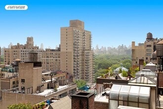 45 W 67th St in New York, NY - Building Photo - Building Photo
