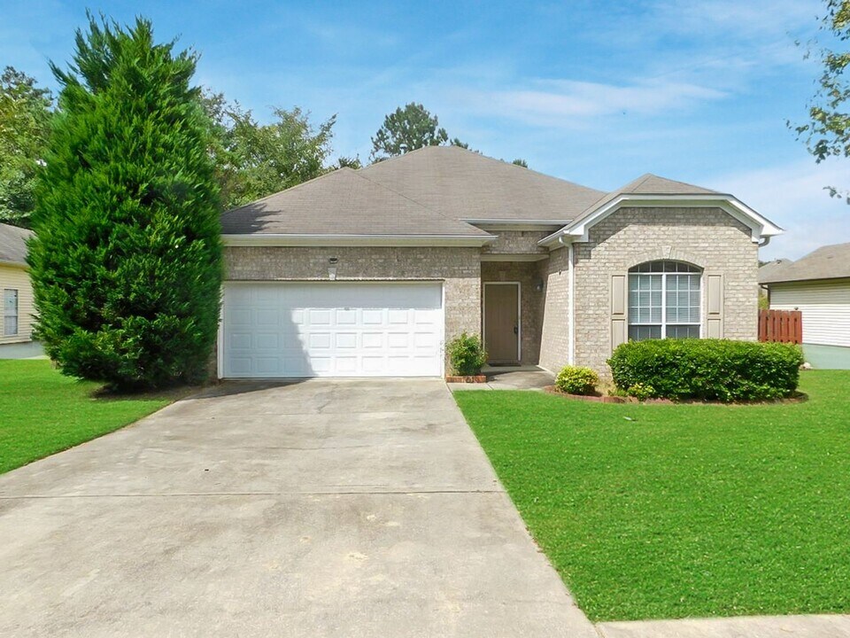 308 Park Village Dr in Alabaster, AL - Building Photo
