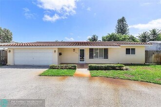 4510 NE 15th Ave in Oakland Park, FL - Building Photo - Building Photo