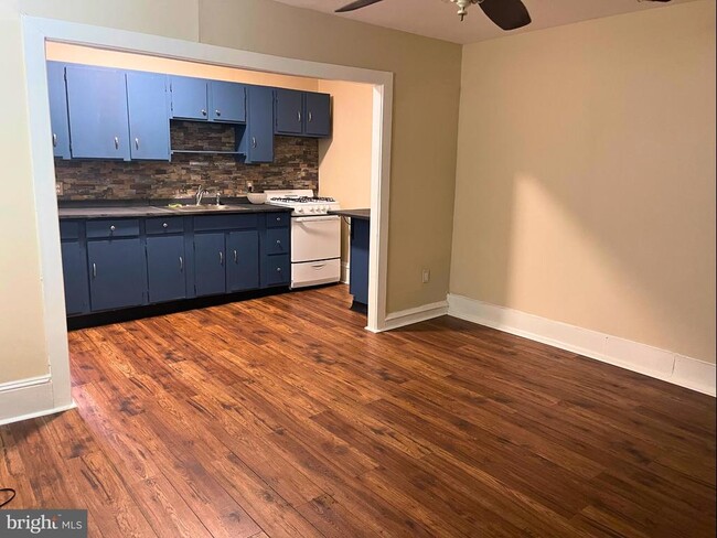 property at 21 S Main St
