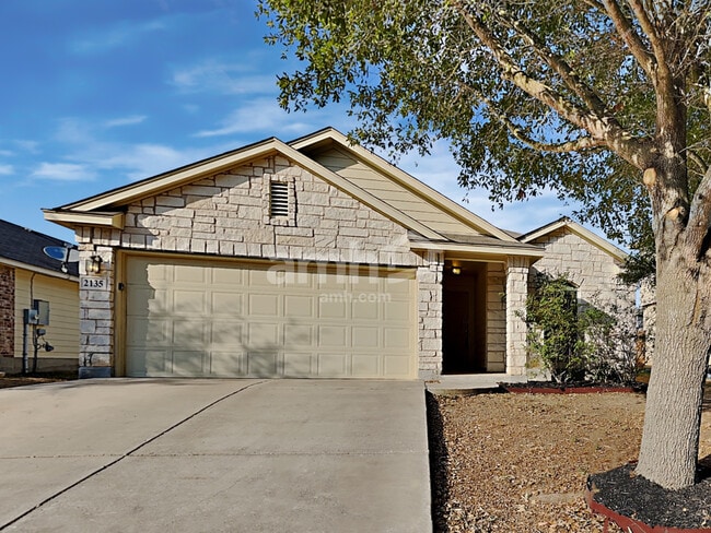 property at 2135 Wiltshire Dr