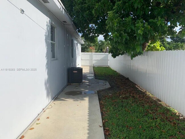 property at 1762 NW 15th St