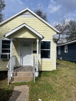 311 Hobson St in Lafayette, LA - Building Photo