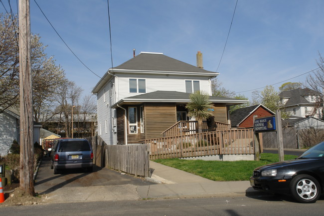 226 2nd Ave in Long Branch, NJ - Building Photo - Building Photo