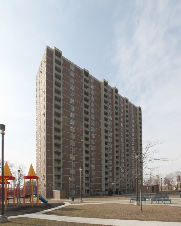 Jane Falstaff Towers I, II, III in Toronto, ON - Building Photo