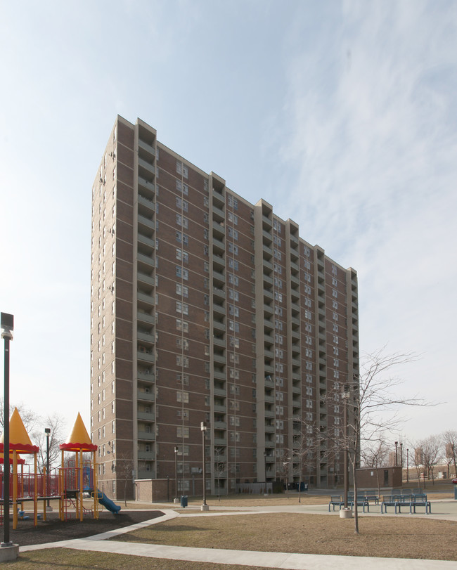 Jane Falstaff Towers I, II, III in Toronto, ON - Building Photo - Primary Photo