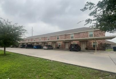property at 8 E Franklin Ave