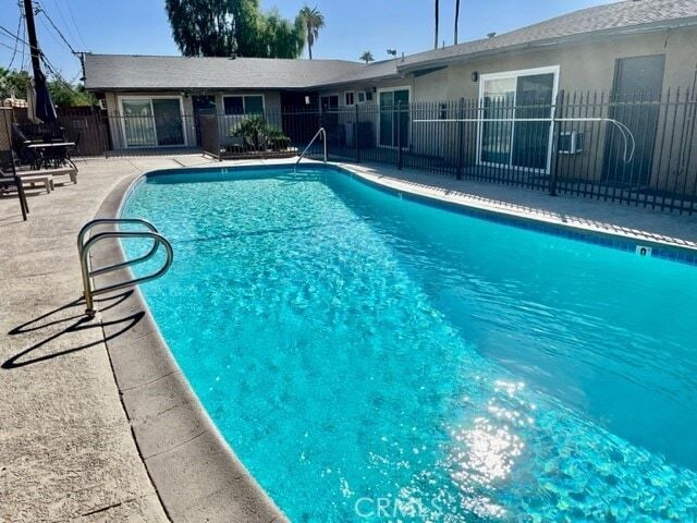 property at 686 E Cottonwood Rd