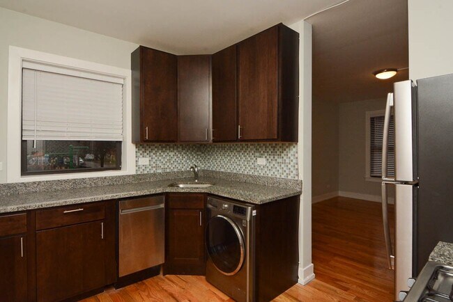 2919 N Mildred in Chicago, IL - Foto de edificio - Building Photo