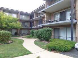 3179 W 115th St in Merrionette Park, IL - Building Photo