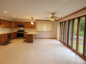 3483 S Shore Dr in Delavan, WI - Building Photo - Building Photo