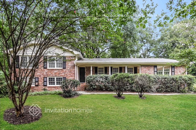 property at 2905 Piedmont Dr