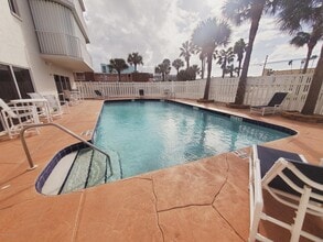 3740 Ocean Beach Blvd in Cocoa Beach, FL - Building Photo - Building Photo