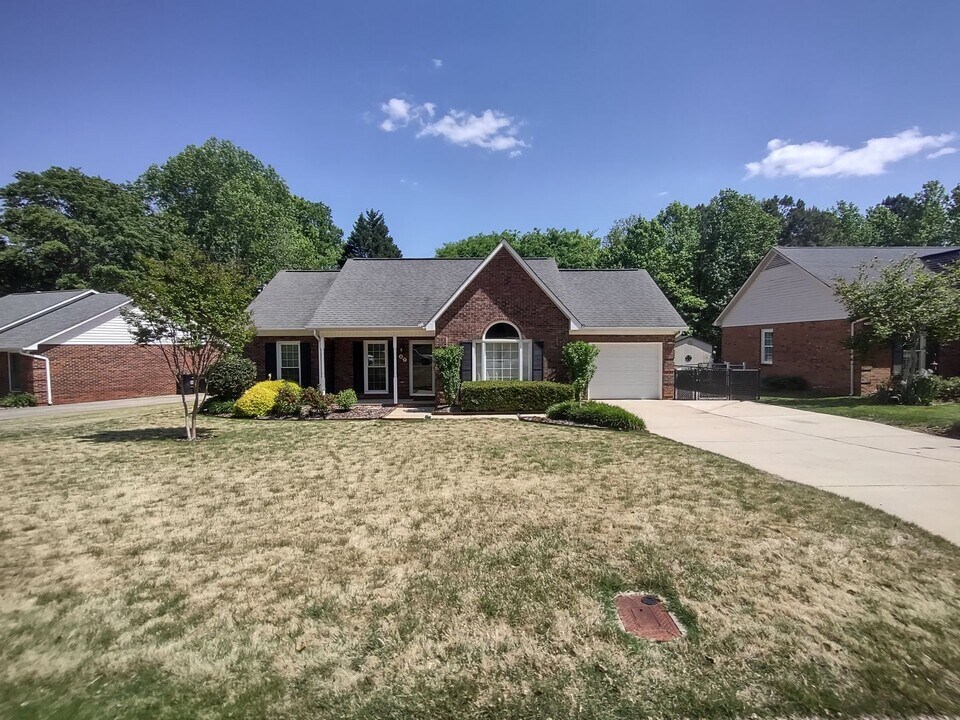 67 Paddington Dr SW in Concord, NC - Building Photo