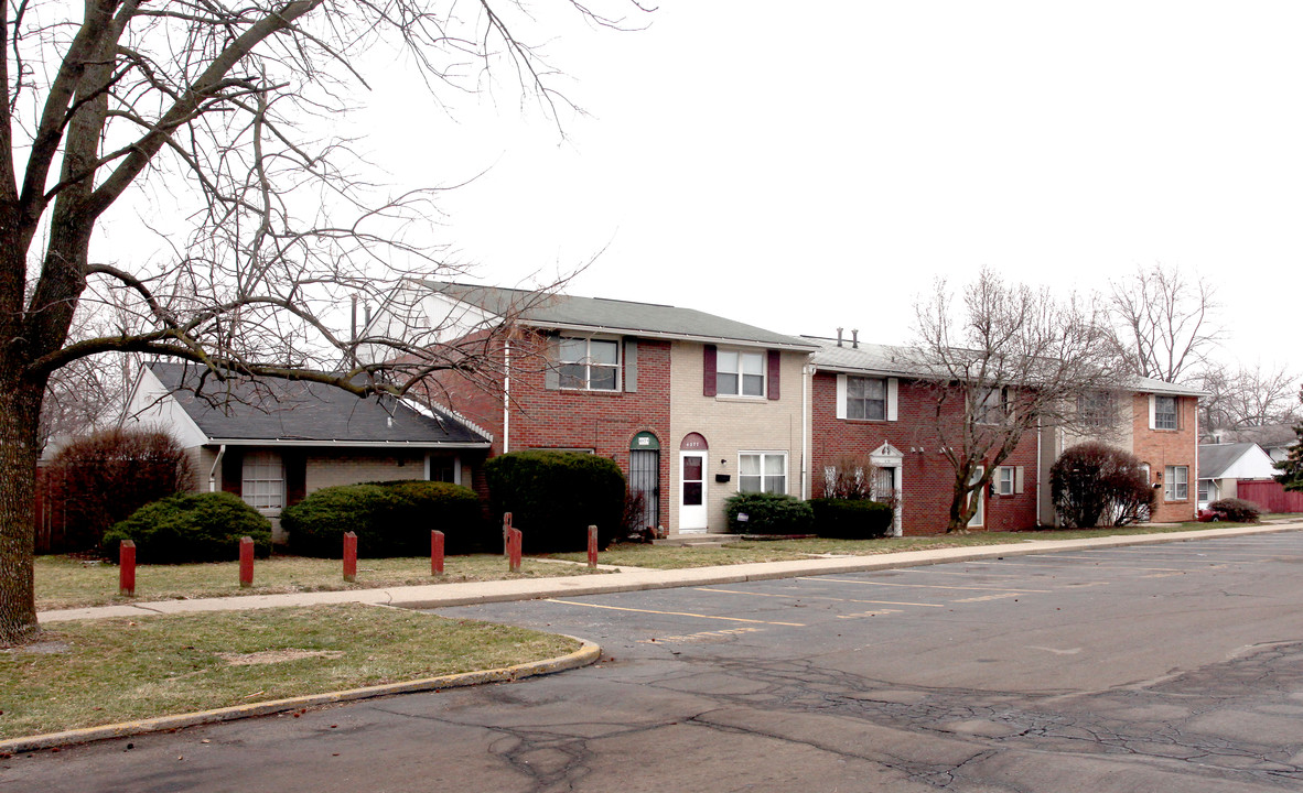 3905 Gateway Ct in Indianapolis, IN - Building Photo