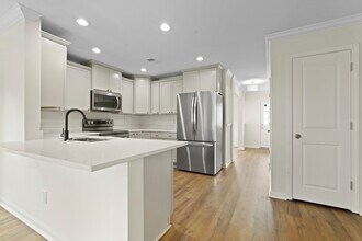 3 Chandler Bluff Dr in Savannah, GA - Building Photo - Building Photo