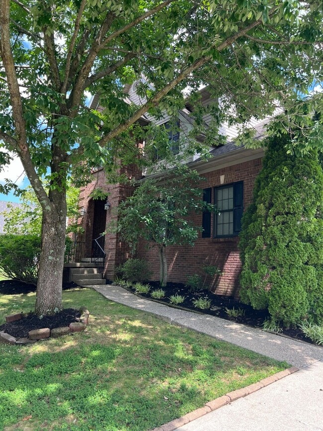 4204 Nutmeg Dr in Lexington, KY - Building Photo - Building Photo