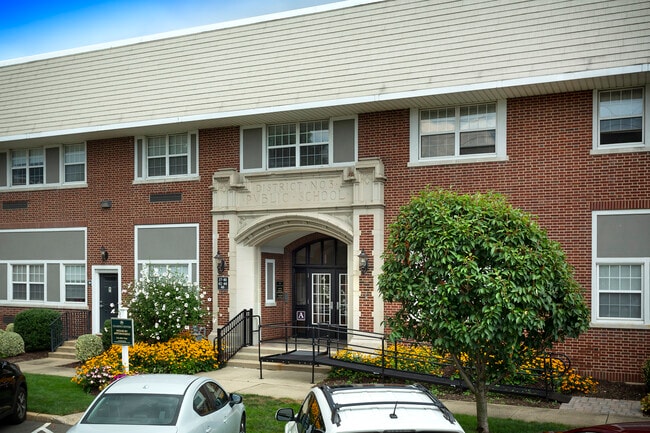 Fairfield Square at East Meadow