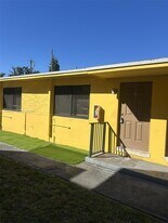 34 W 31st St in Hialeah, FL - Building Photo