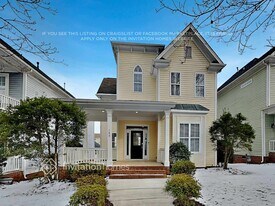 158 Water Oak Dr, Unit T2-A406 in Mooresville, NC - Building Photo