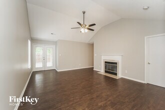 10513 Brawley Ln in Charlotte, NC - Foto de edificio - Building Photo