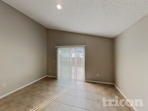 134 N Aberdeen Cir in Sanford, FL - Building Photo - Building Photo