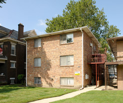 1975 Summit St Apartments