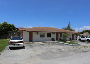 1630 N Dixie Hwy in Fort Lauderdale, FL - Building Photo - Building Photo