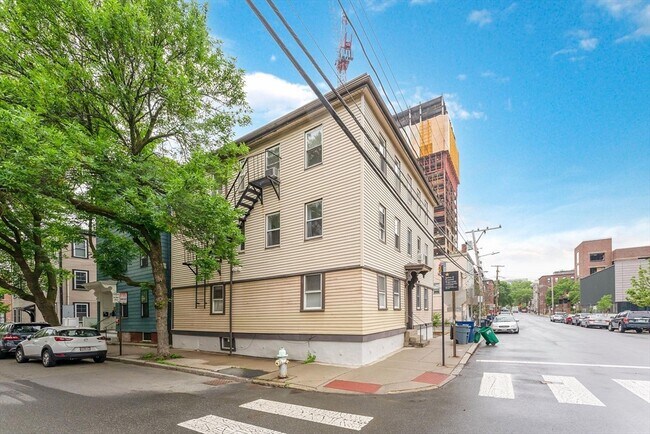 95 Second St in Cambridge, MA - Building Photo - Building Photo