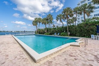 2800 N Flagler Dr in West Palm Beach, FL - Building Photo - Building Photo