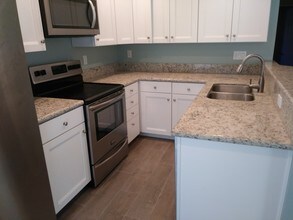 45270 Panorama Dr-Unit -4 in Palm Desert, CA - Building Photo - Building Photo