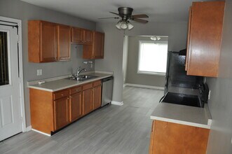 900 Franora Dr in Trenton, OH - Foto de edificio - Building Photo