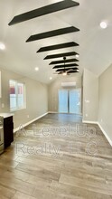 115 S Silverbell Rd in Tucson, AZ - Foto de edificio - Building Photo