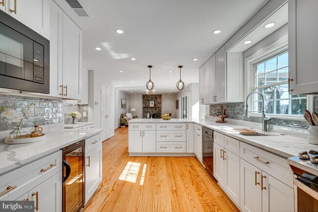 property at 6421 Linway Terrace