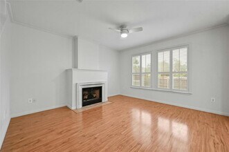 4620 W William Cannon Dr in Austin, TX - Building Photo - Building Photo