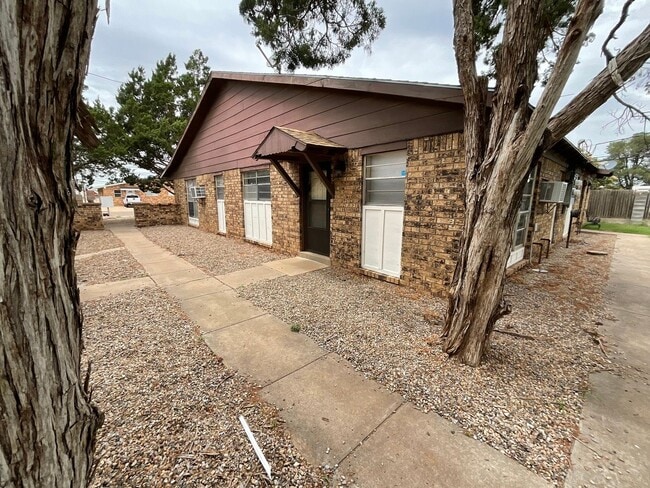 113 Sasser Dr in Clovis, NM - Foto de edificio - Building Photo